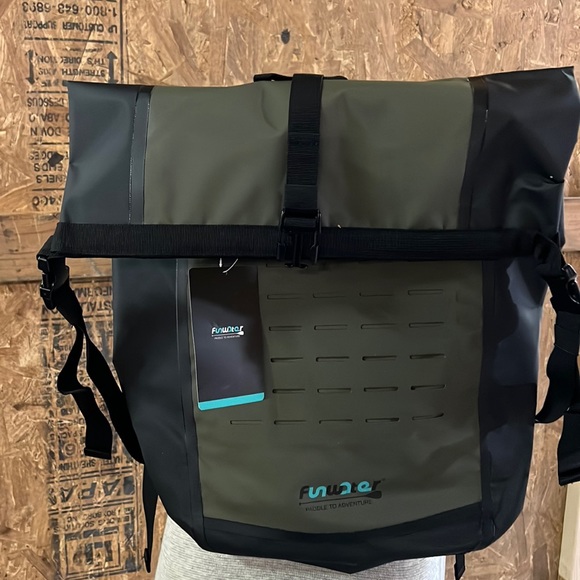 Multi-functional Waterproof Backpack - Picture 2 of 5